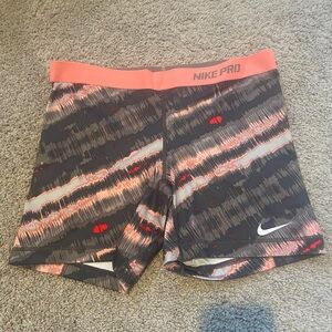 Women’s XL Nike Pro Fitted Shorts